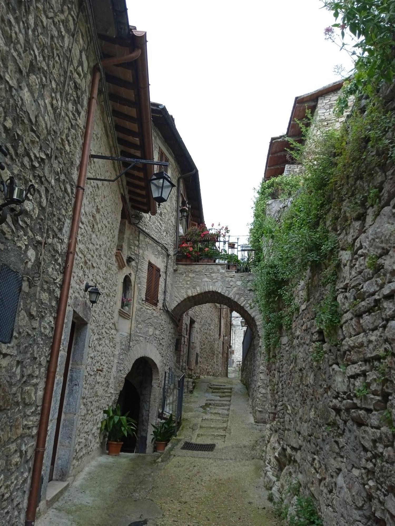 Appartamento Storico A Valle San Martino Di Spoleto Exterior photo