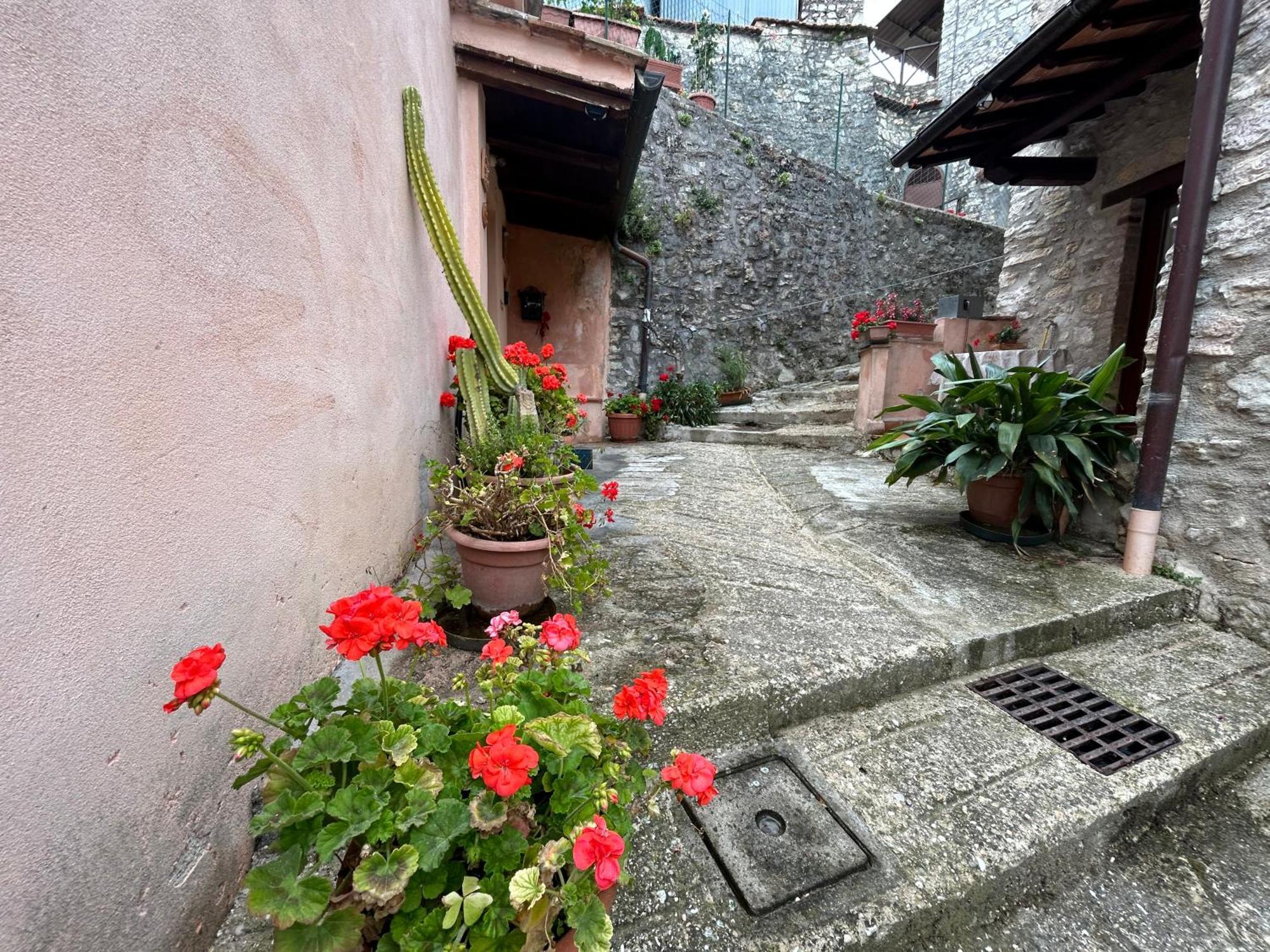 Appartamento Storico A Valle San Martino Di Spoleto Exterior photo